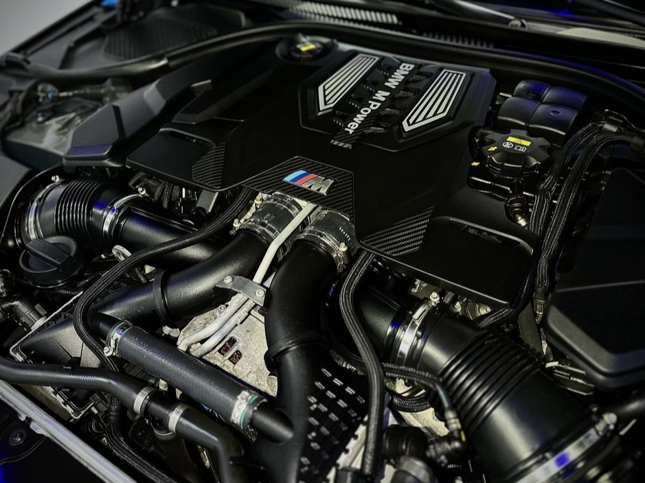 Detailing Motornog prostora BMW M8